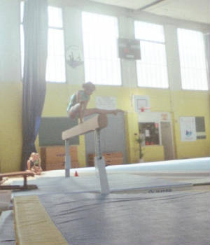 gala04_elodie_poutre01.jpg
